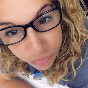 Meet your Posher, Rosa